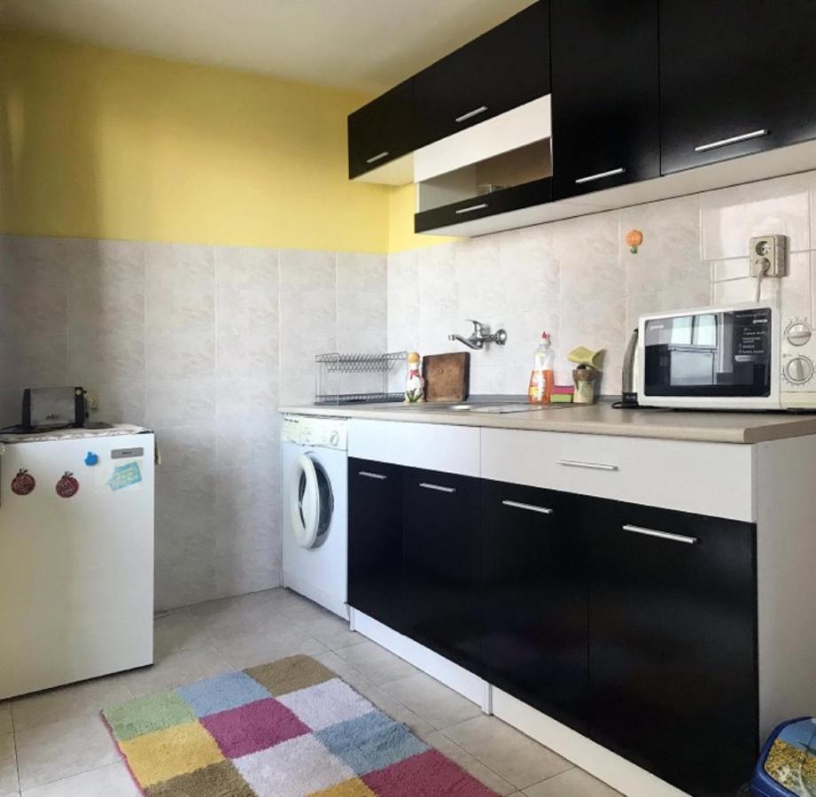 Day And Night Apartment Велико Търново Екстериор снимка
